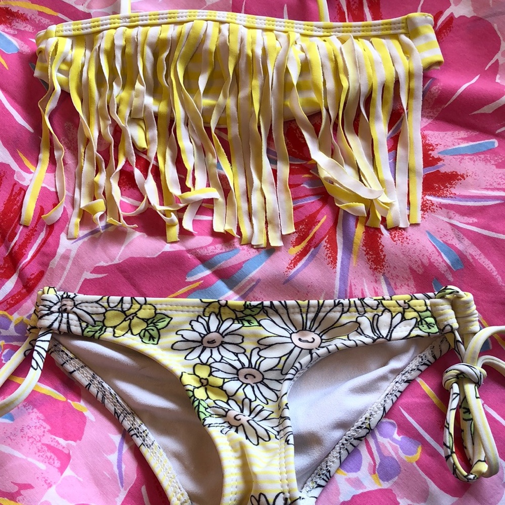 Girls kini